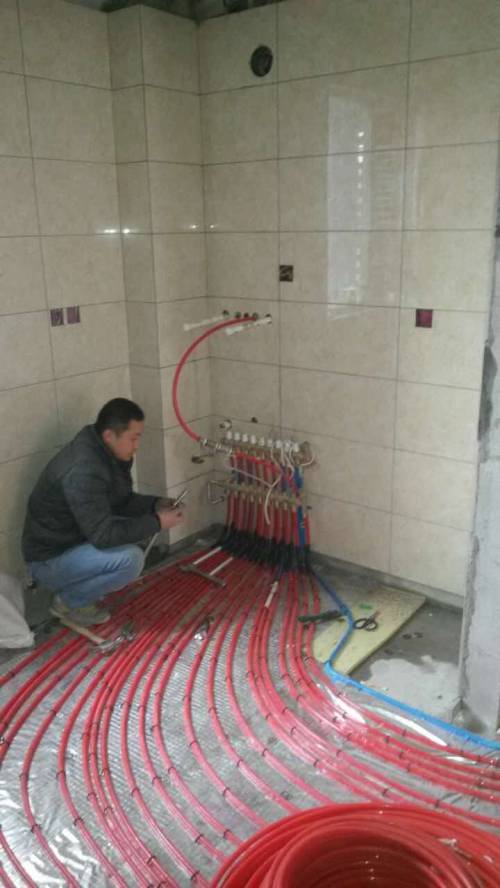 ���̰���