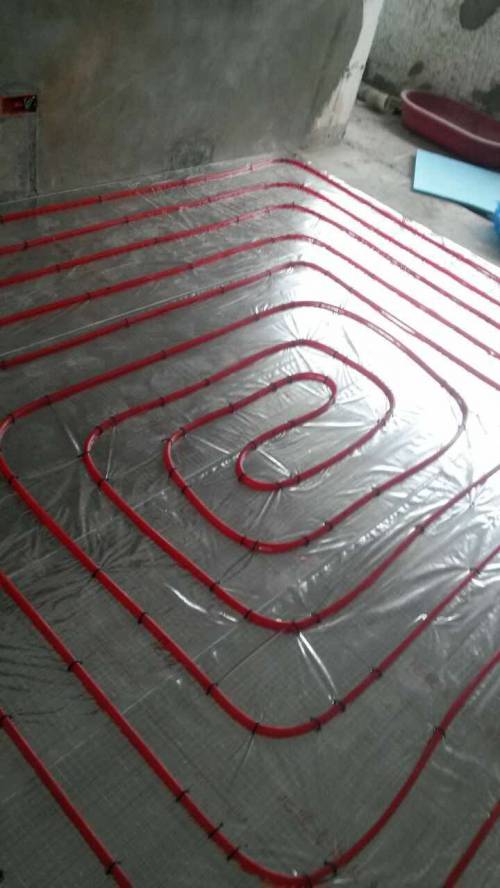 ���̰���