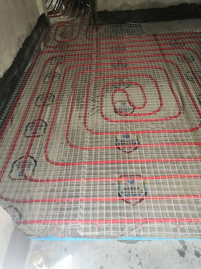 ���̰���