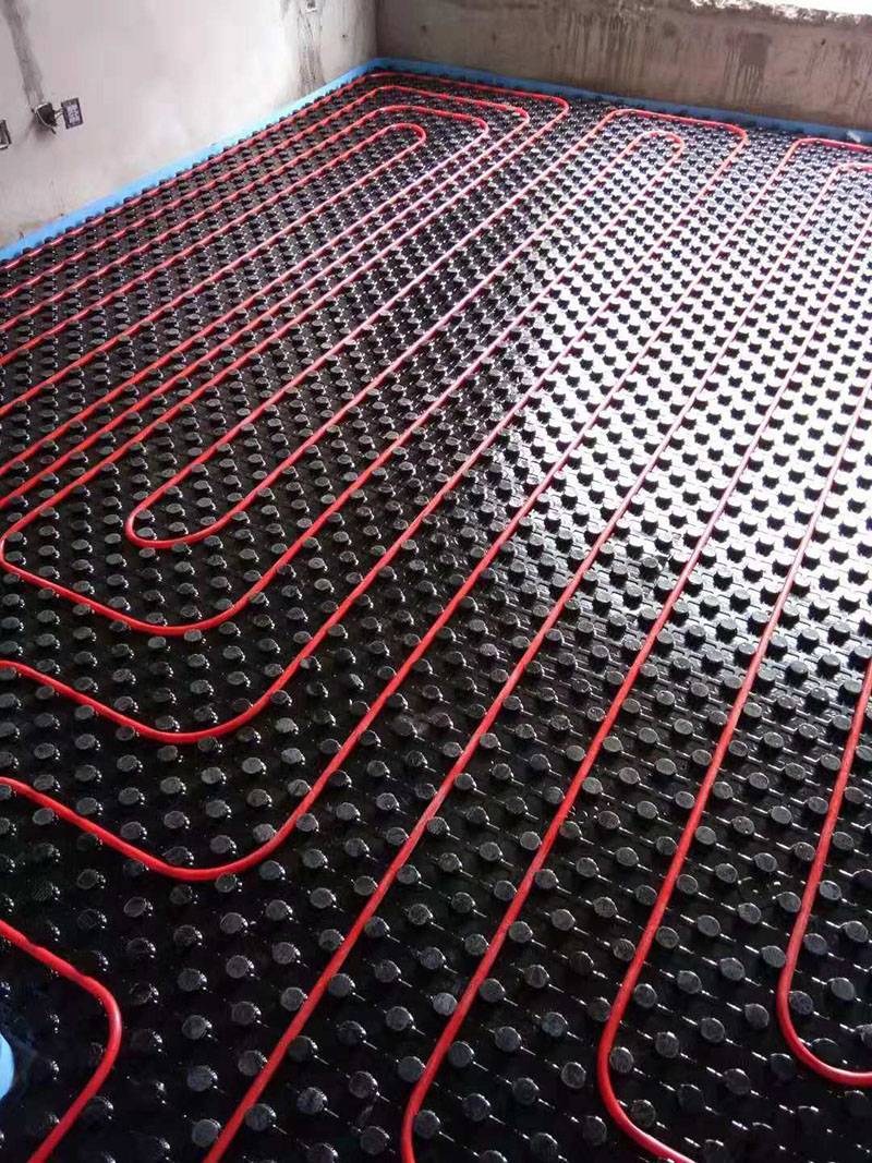 ���̰���