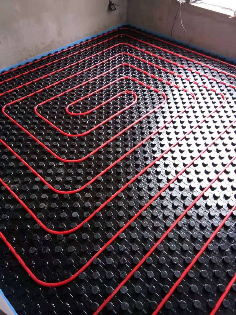 ���̰���